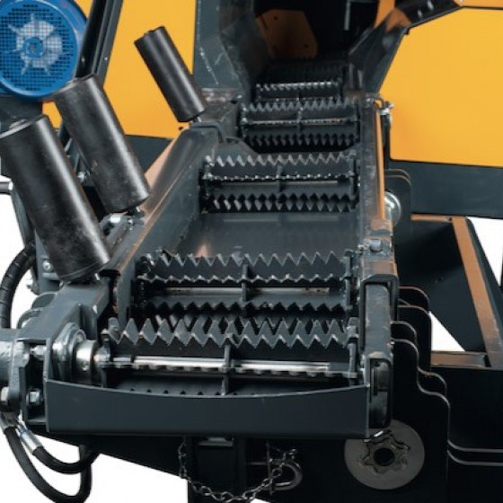 DRIVEN IN-FEED ROLLERS DRIVEN IN-FEED ROLLERS
